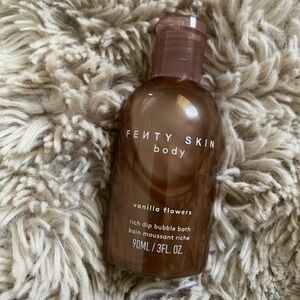 New FentyVanilla Flowers Rich Dip Bubble Bath